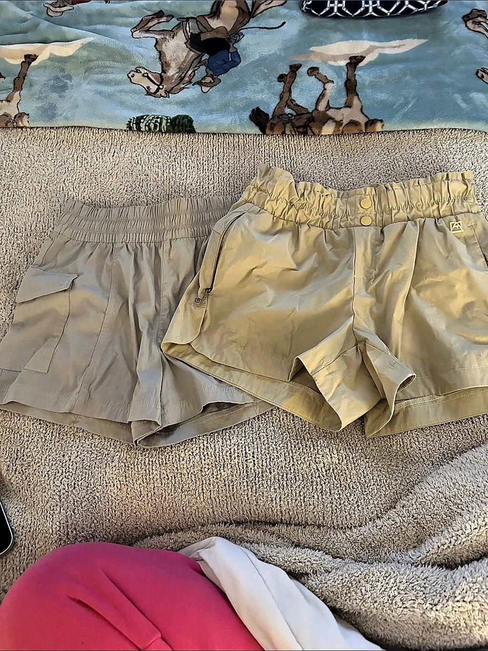 Avalanche and Yogalicious Shorts in Beige Size Small EUC